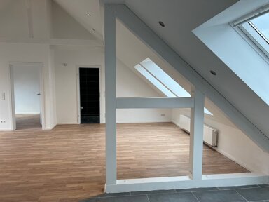 Wohnung zum Kauf provisionsfrei 165.000 € 3 Zimmer 80 m² Zentralpunkt Nordrhein-Westfalen - Remscheid 42855