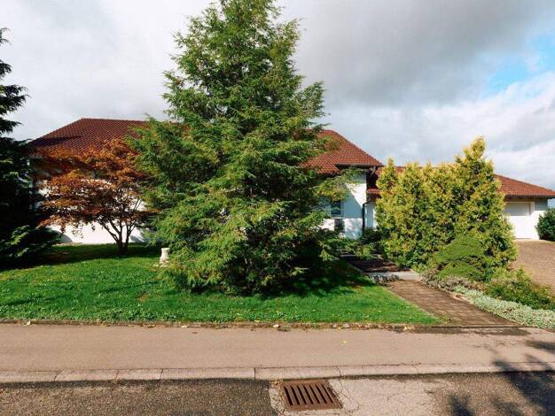 Wohnung zur Miete 990 € 3 Zimmer 130 m² Weiherstraße 18 Bergfelden Sulz-Bergfelden 72172