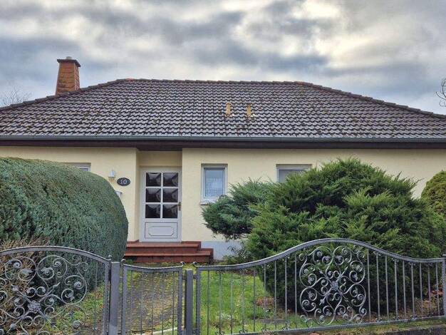 Bungalow zum Kauf 286.000 € 4 Zimmer 103 m² 1.000 m² Grundstück Oberrohn Bad Salzungen 36469