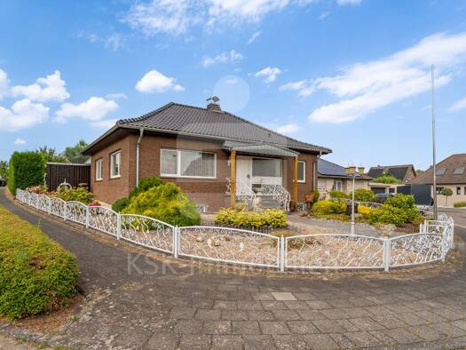 Bungalow zum Kauf 380.000 € 2 Zimmer 89 m² 764 m² Grundstück Königshoven Bedburg 50181
