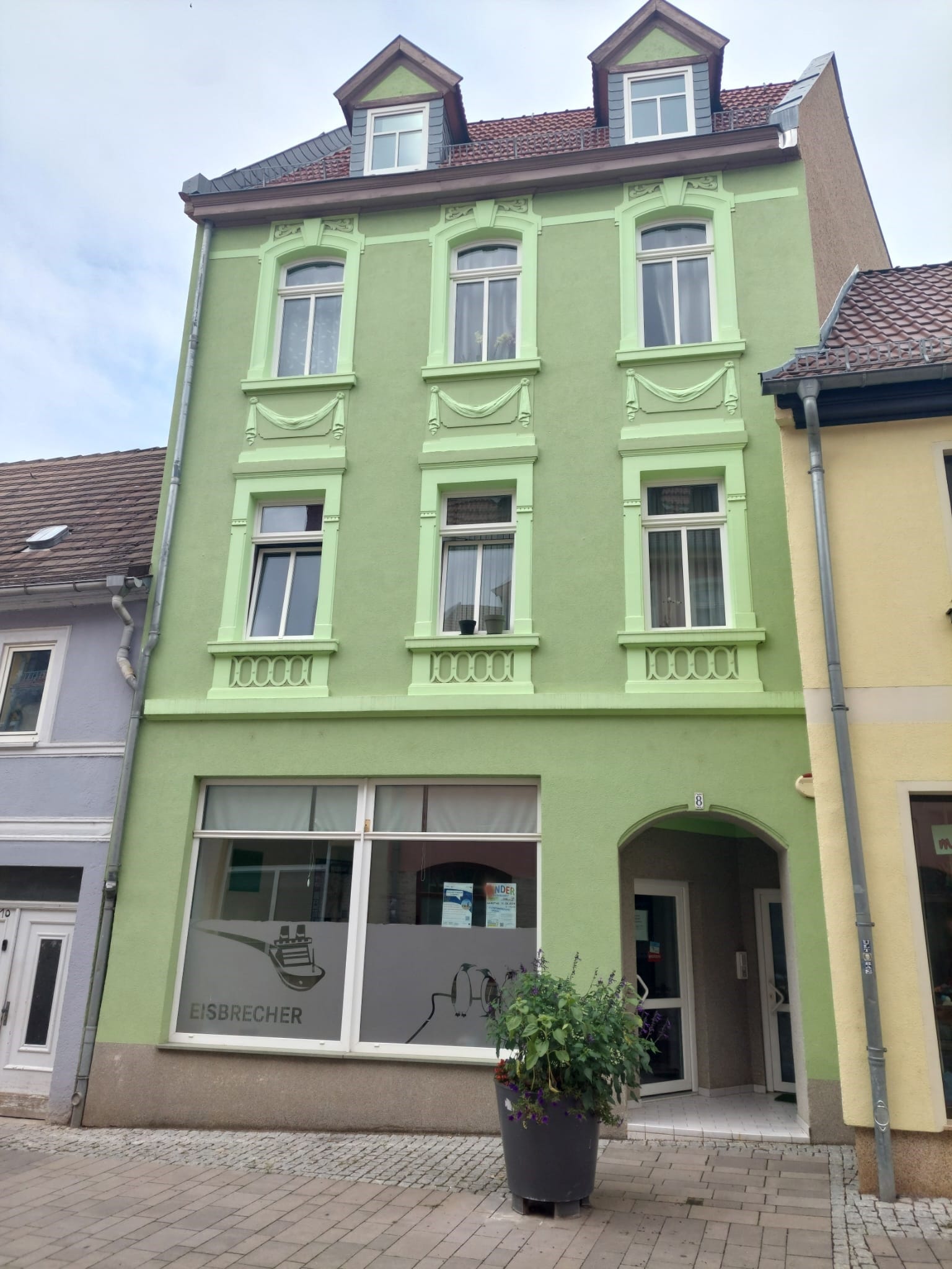 Mehrfamilienhaus zum Kauf 174.000 € 6 Zimmer 151,5 m²<br/>Wohnfläche 155 m²<br/>Grundstück Apolda Apolda 99510