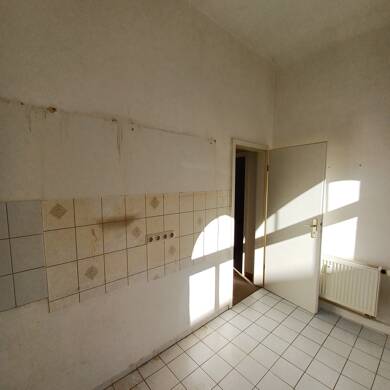 Wohnung zum Kauf als Kapitalanlage geeignet 29.000 € 1 Zimmer 36,5 m² Lutherstr. 17 Innenstadt Zwickau 08056