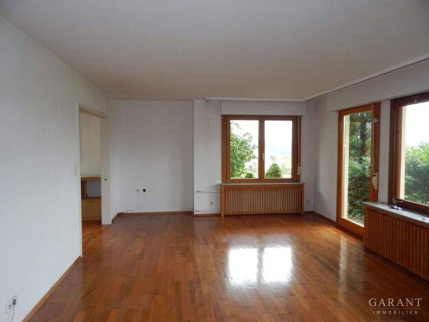 Mehrfamilienhaus zum Kauf 560.000 € 10 Zimmer 216 m² 665 m² Grundstück Neckartenzlingen 72654