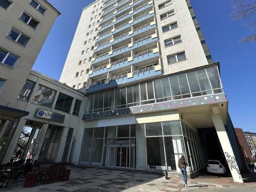 Laden zur Miete 7,20 € 15 Zimmer 888,7 m² Verkaufsfläche Theaterstraße 36 Zentrum Zentrum 09111