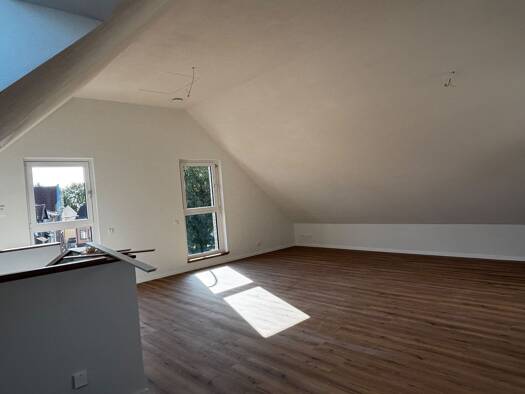 Loft zur Miete 1.650 € 3 Zimmer 90 m² Geschoss 2/3 frei ab 01.10.2026 Albertstraße 32 Mühlheim Mühlheim am Main 63165