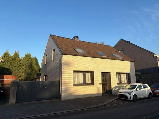 Einfamilienhaus zum Kauf 318.000 € 4 Zimmer 147 m² 614 m² Grundstück frei ab sofort Hochheide Duisburg 47198
