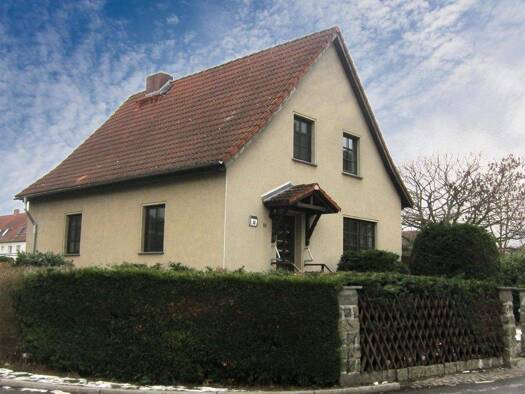 Einfamilienhaus zum Kauf 430.000 € 4 Zimmer 90 m² 900 m² Grundstück Sellerhausen-Stünz Leipzig 04318