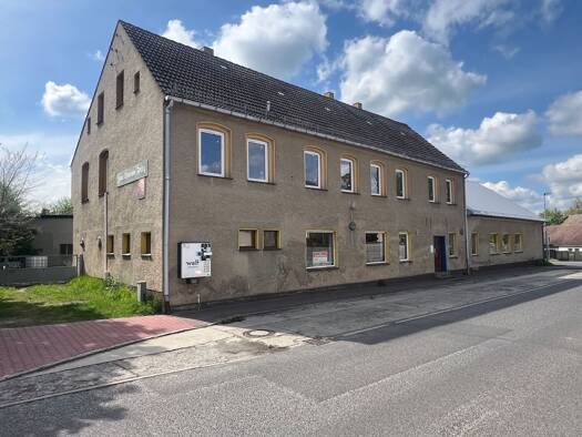 Einfamilienhaus zum Kauf 39.995 € 200 m² 967 m² Grundstück Döllingen Plessa 04928