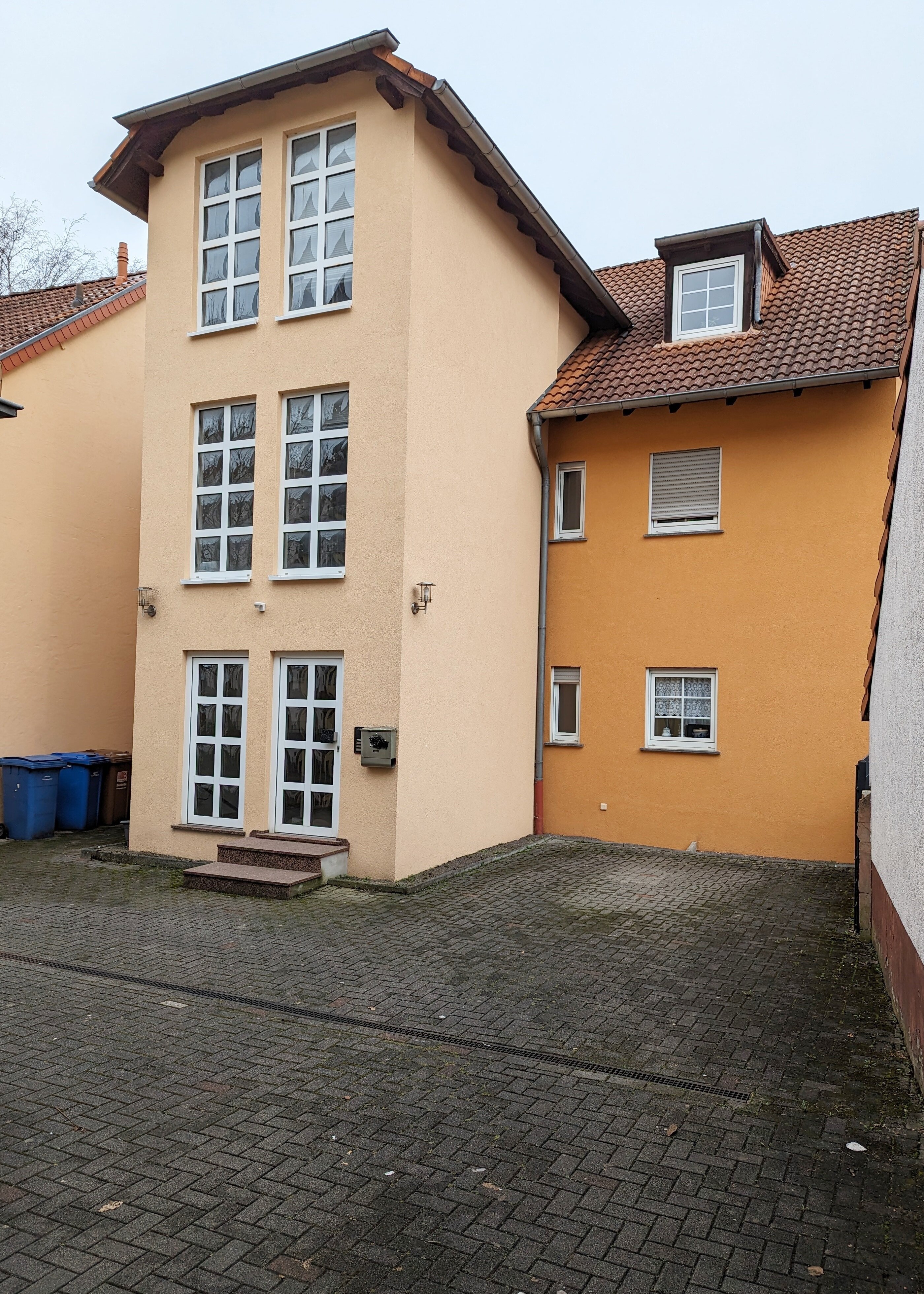 Mehrfamilienhaus zum Kauf 498.000 € 8 Zimmer 267 m²<br/>Wohnfläche 375 m²<br/>Grundstück Ramstein Ramstein-Miesenbach 66877