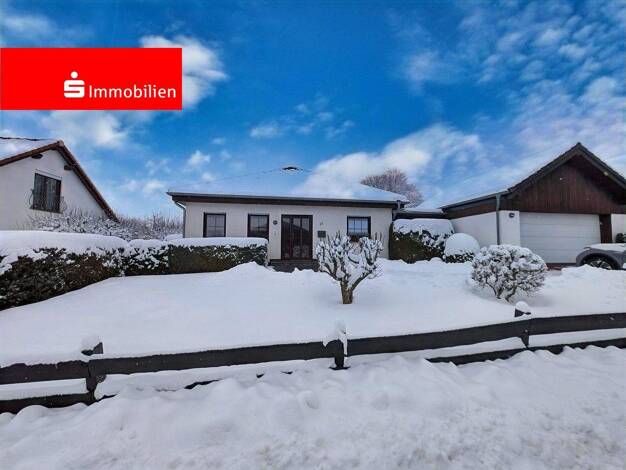 Bungalow zum Kauf 245.000 € 4 Zimmer 75 m² 751 m² Grundstück frei ab 01.04.2026 Marienhagen Vöhl 34516