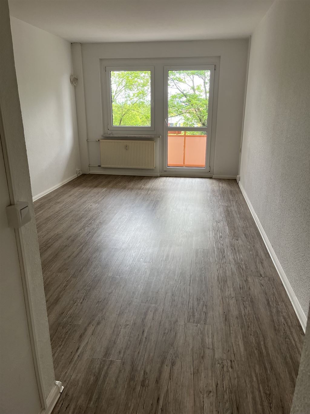 Wohnung zur Miete 249 € 1 Zimmer 32 m²<br/>Wohnfläche 1.<br/>Geschoss ab sofort<br/>Verfügbarkeit Dortmunder Straße 3 Neuplanitz 552 Zwickau 08062