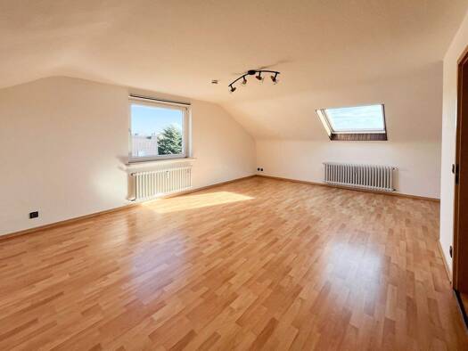 Wohnung zur Miete 600 € 2 Zimmer 65 m² frei ab sofort Troisdorf 53840
