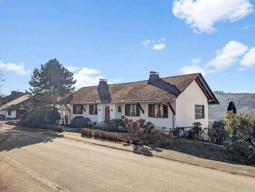 Einfamilienhaus zum Kauf 286.000 € 7 Zimmer 183,5 m² 729 m² Grundstück Bad Laasphe 57334