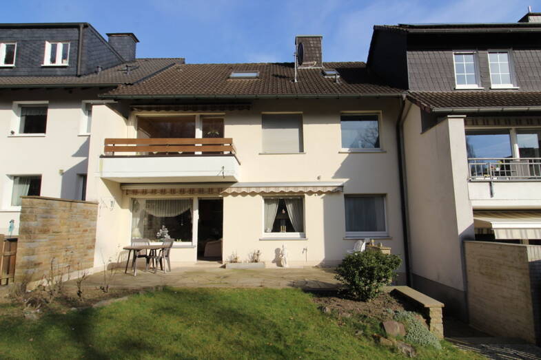 Haus zum Kauf 229.000 € 6 Zimmer 132 m² 401 m² Grundstück frei ab sofort Nordfeld  /  Dümpelacker Iserlohn 58642
