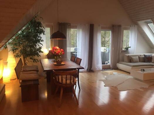 Maisonette zur Miete 1.650 € 5,5 Zimmer 152 m² Geschoss 2/3 frei ab sofort Hindenburgstraße 1 Grötzingen Aichtal 72631