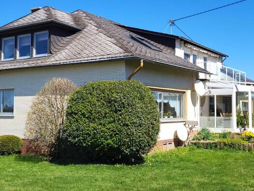 Mehrfamilienhaus zum Kauf 300.000 € 12 Zimmer 368 m² 2.069 m² Grundstück Fronhofen Kleinich 54483