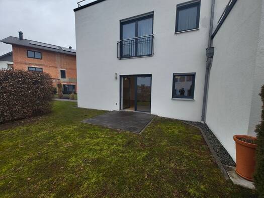 Wohnung zur Miete 977 € 3 Zimmer 85 m² Geschoss 1/4 frei ab sofort Straßkirchen Salzweg 94121