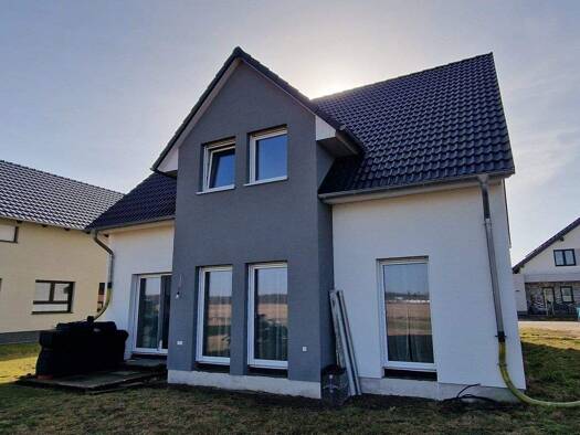 Einfamilienhaus zum Kauf 379.000 € 5 Zimmer 140 m² 796 m² Grundstück Massen 03238