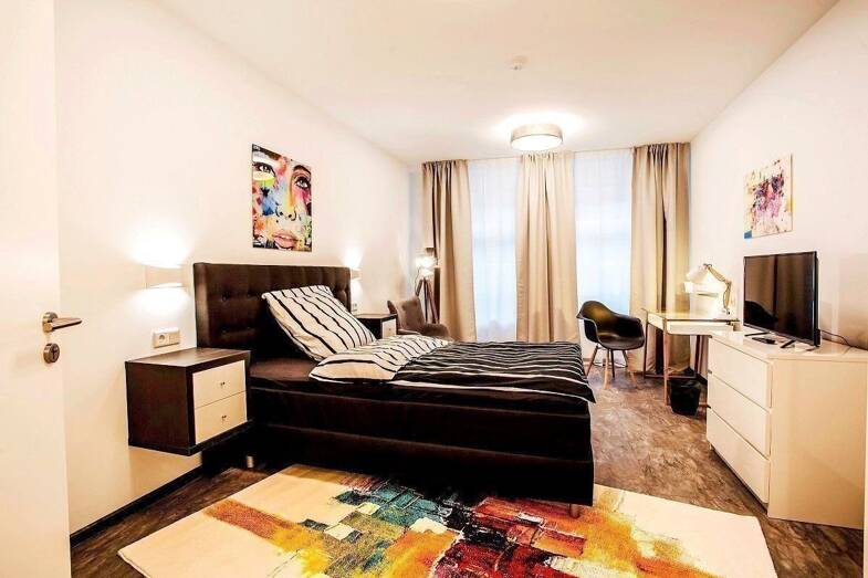 WG-Zimmer zur Miete Wohnen auf Zeit 500 € 17 m² 3. Geschoss frei ab sofort Taunusstraße 00 3.OGli Bahnhofsviertel Frankfurt am Main 60329