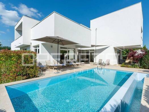Einfamilienhaus zum Kauf 750.000 € 5 Zimmer 350 m² 856 m² Grundstück Žminj 52341