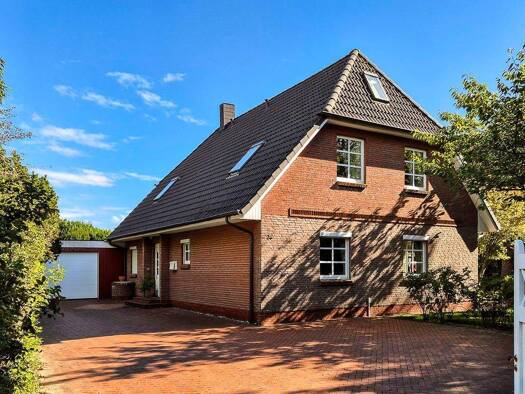 Einfamilienhaus zum Kauf 779.000 € 6 Zimmer 267 m² 1.396 m² Grundstück frei ab 01.05.2026 Schobüll Husum 25813