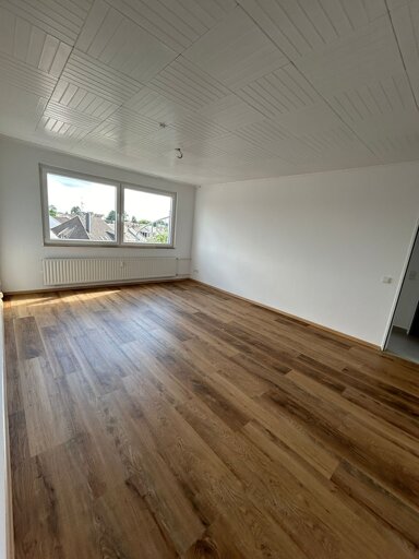 Wohnung zur Miete 465 € 2 Zimmer 62 m² 4. Geschoss frei ab sofort Moerser Str. 267 Hochheide Duisburg 47198