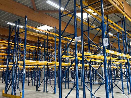 Lagerhalle zur Miete provisionsfrei 5.000 m² Lagerfläche teilbar von 5.000 m² bis 5.000 m² Stelle 21435