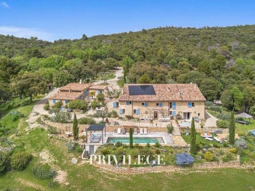 Bauernhaus zum Kauf 1.990.000 € 16 Zimmer 400 m² 900.000 m² Grundstück Aups 83630