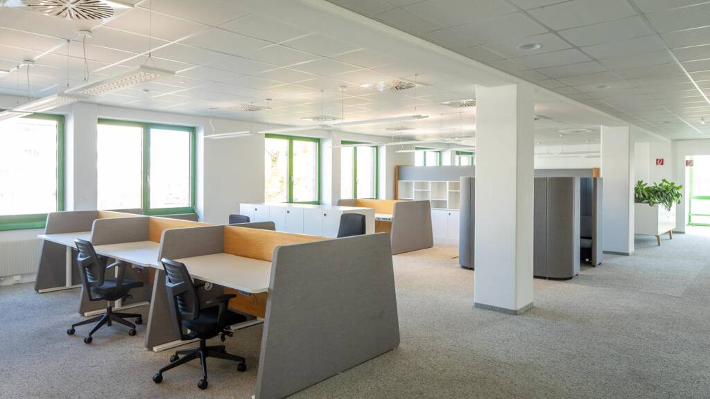 Bürofläche zur Miete 10.800 € 12 Zimmer 1.195,1 m² Bürofläche Wien 1220