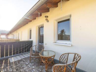 Reihenmittelhaus zum Kauf 149.000 € 4 Zimmer 79 m² 161 m² Grundstück Sachsenbrunn Eisfeld 98678