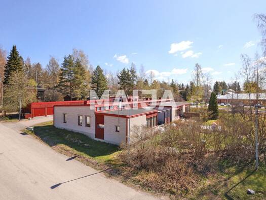 Reihenmittelhaus zum Kauf 179.000 € 5 Zimmer 115 m² 2.597 m² Grundstück Pajumäentie 1-3 Porvoo 06450
