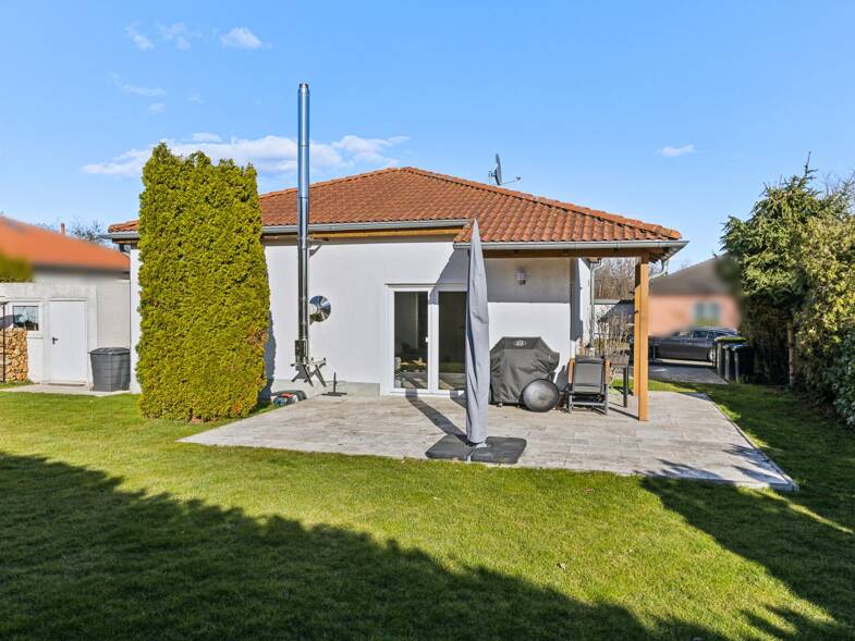Bungalow zum Kauf 349.999 € 3 Zimmer 83 m² 498 m² Grundstück Rötha Rötha 04571