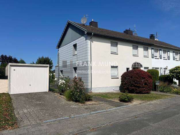Doppelhaushälfte zum Kauf 329.000 € 7 Zimmer 125 m² 1.088 m² Grundstück Wickrath Mönchengladbach-Wickrath 41189