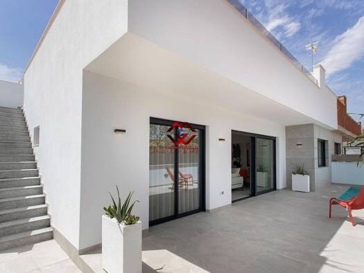 Haus zum Kauf 329.900 € 111 m² 211 m² Grundstück Sucina 30590
