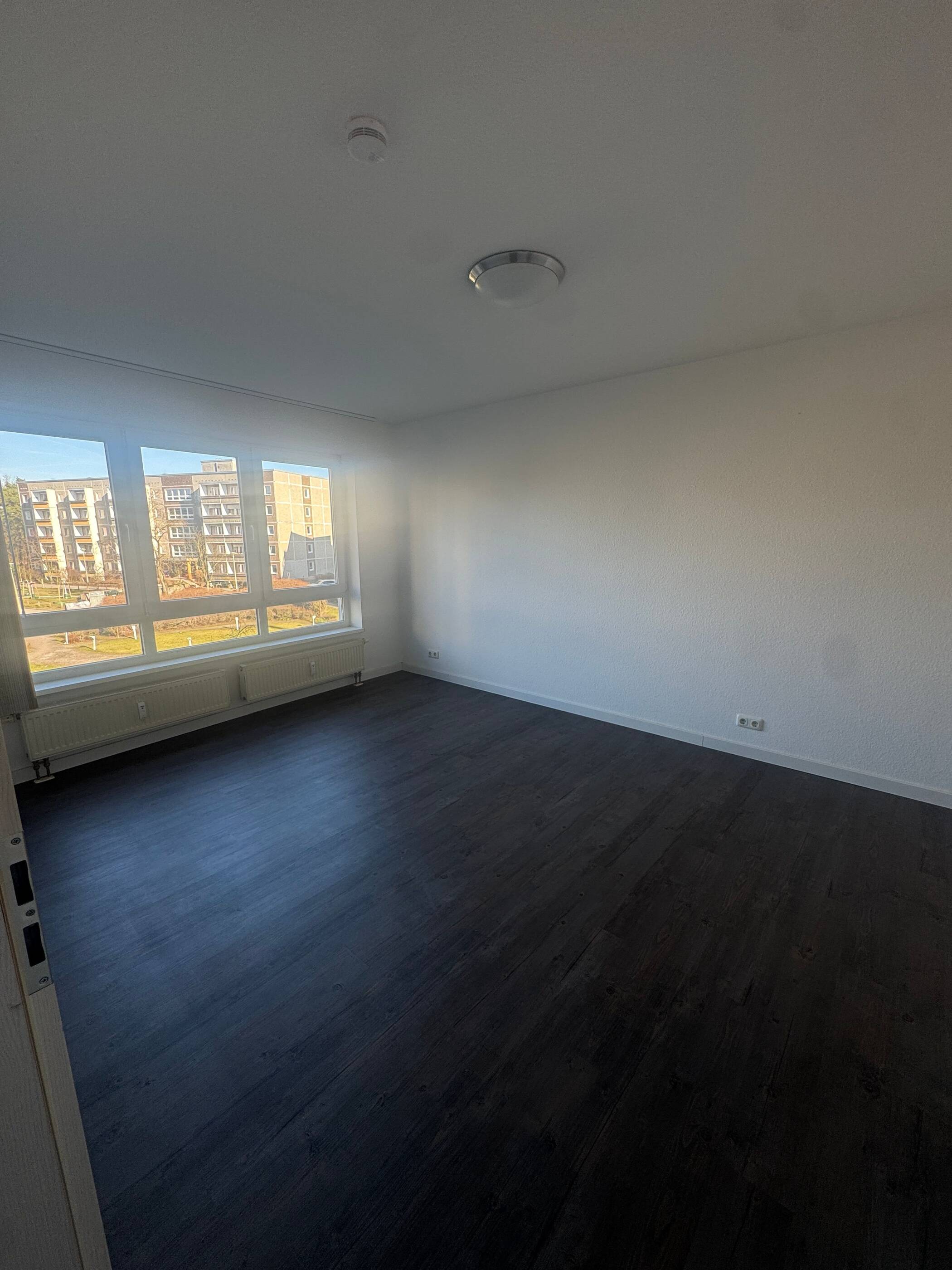 Lichtdurchflutete & Barrierefreie 2-Zimmer-Eigentumswohnung optional mit Tiefgaragenstellplatz in Drewitz – Hans-Albers-Straße 1A, 14480 Potsdam – Vorschaubild 4