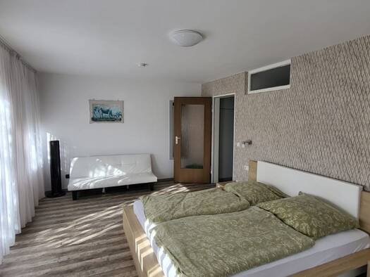 Wohnung zur Miete auf Zeit 1.100 € 1 Zimmer 35 m² frei ab sofort Reußensteinstraße Böblingen Böblingen 71032