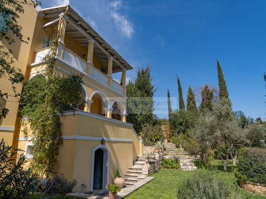 Villa zum Kauf 617.000 € 6 Zimmer 330 m² 4.000 m² Grundstück Municipality of Central Corfu and Diapontia Islands 49100