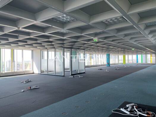 Bürofläche zur Miete provisionsfrei 11,50 € 1.940,8 m² Bürofläche teilbar ab 1.940,8 m² Neudorf-Nord Duisburg 47057