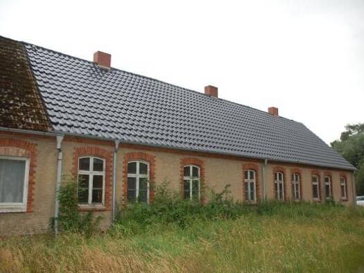 Mehrfamilienhaus zum Kauf 99.777 € 9 Zimmer 167 m² 2.464 m² Grundstück Dammwolde Fincken 17209