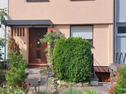 Reihenmittelhaus zum Kauf 360.000 € 5 Zimmer 103 m² 225 m² Grundstück Moorenbrunn Nürnberg 90475