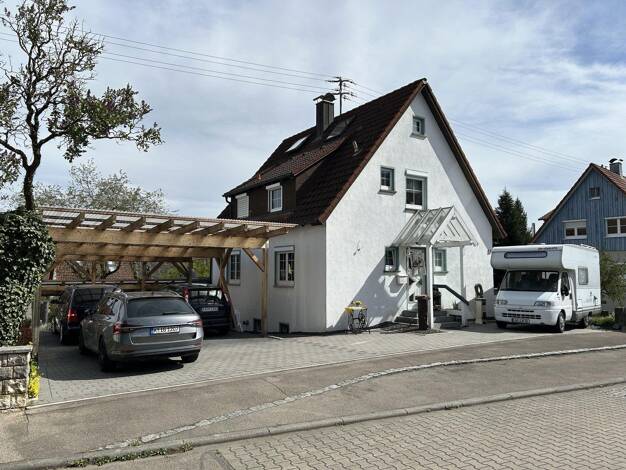 Einfamilienhaus zum Kauf provisionsfrei 460.000 € 6 Zimmer 130 m² 589 m² Grundstück Hüttlingen 73460