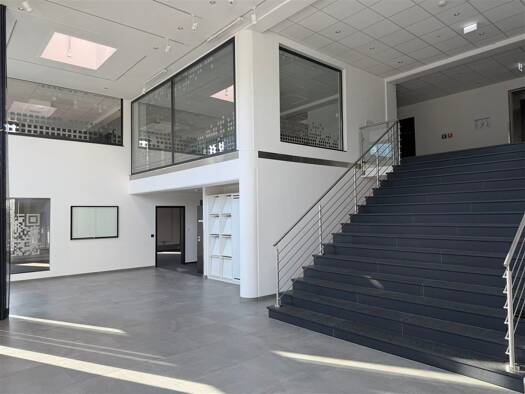 Bürofläche zur Miete 8,50 € 2.992,3 m² Bürofläche Großgartach Leingarten 74211