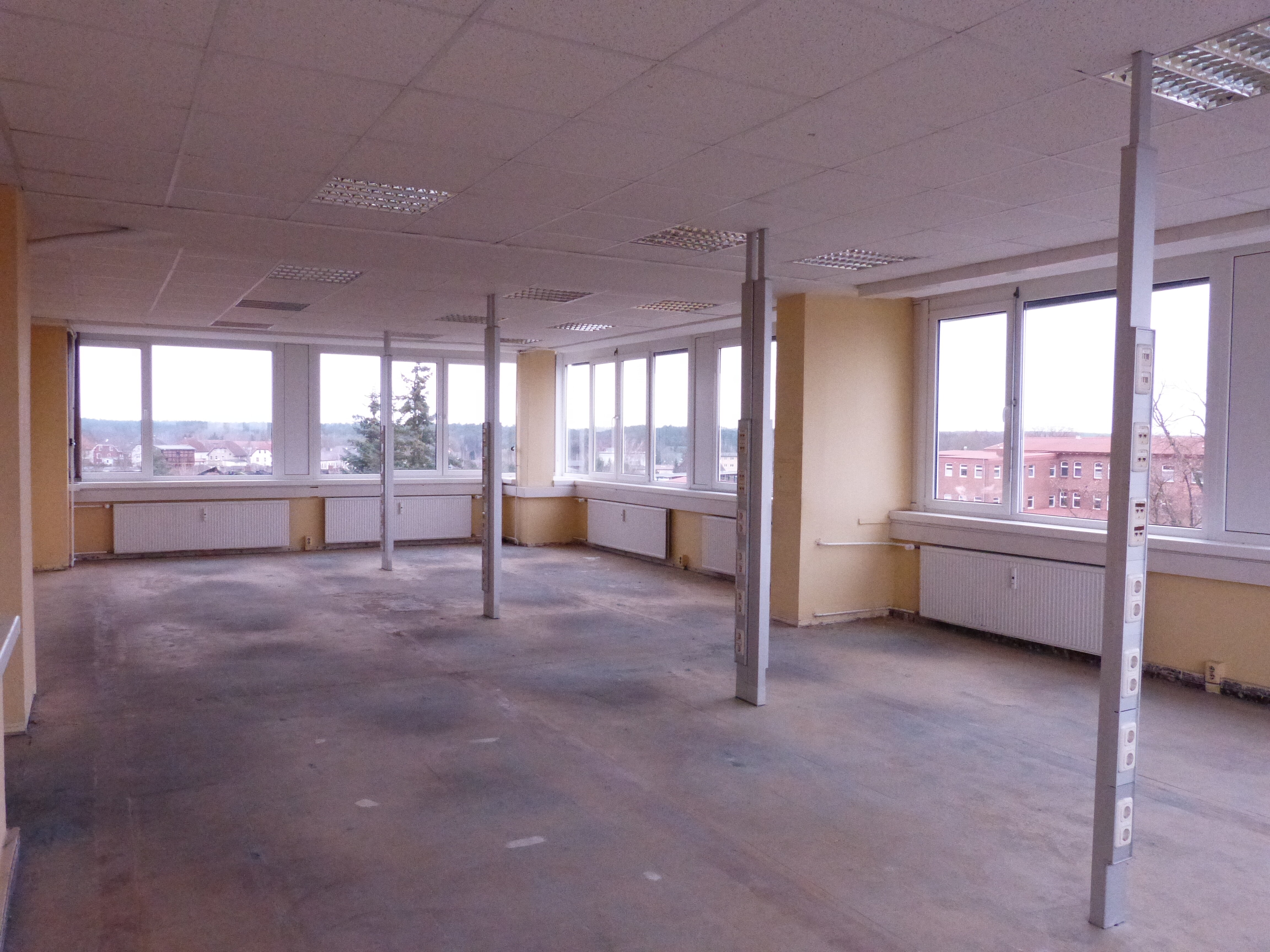 Büro-/Praxisfläche zur Miete 700 m²<br/>Bürofläche Ludwigsluster Straße 29 Parchim Parchim 19370