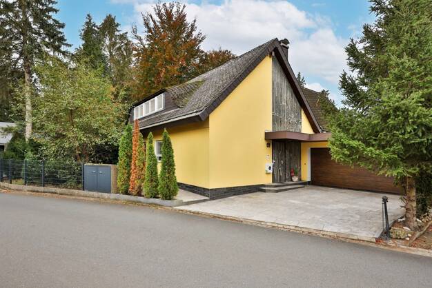 Einfamilienhaus zum Kauf 850.000 € 8 Zimmer 200 m² 874 m² Grundstück Weiherhaus Nürnberg 90455