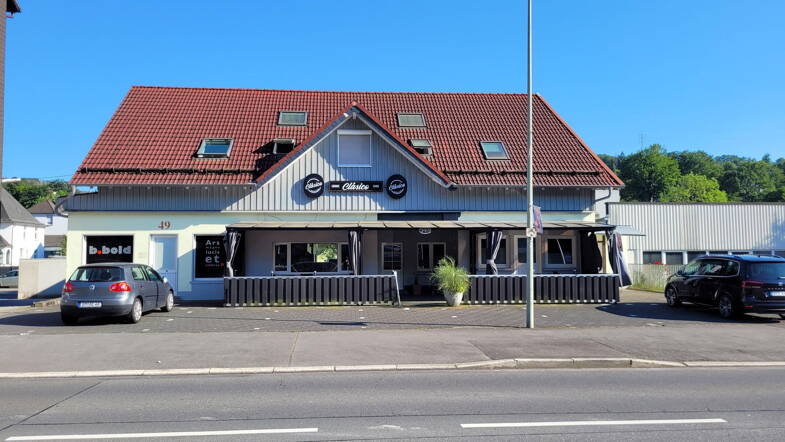 Wohnung zur Miete 825 € 4 Zimmer 143,4 m² 1. Geschoss frei ab 01.08.2025 Dieringhausen Gummersbach 51645