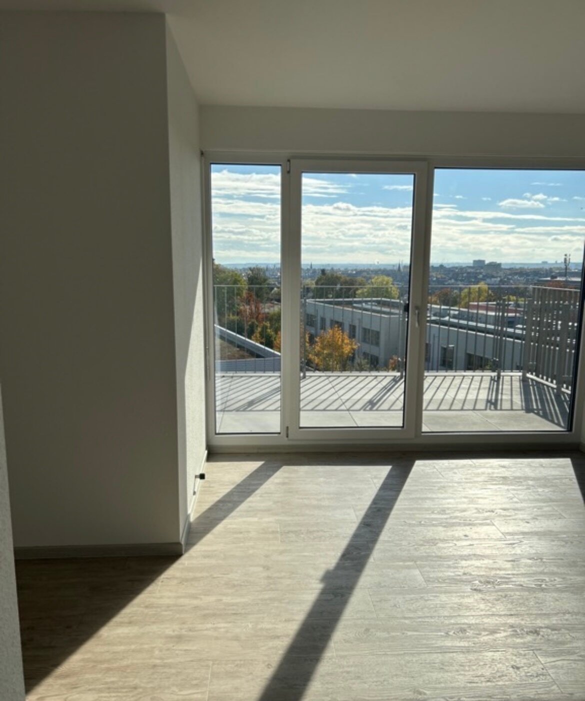 Wohnung zur Miete 816 € 2 Zimmer 66,4 m²<br/>Wohnfläche 4.<br/>Geschoss Comeniusstraße 10 Riederbergstraße Wiesbaden 65195