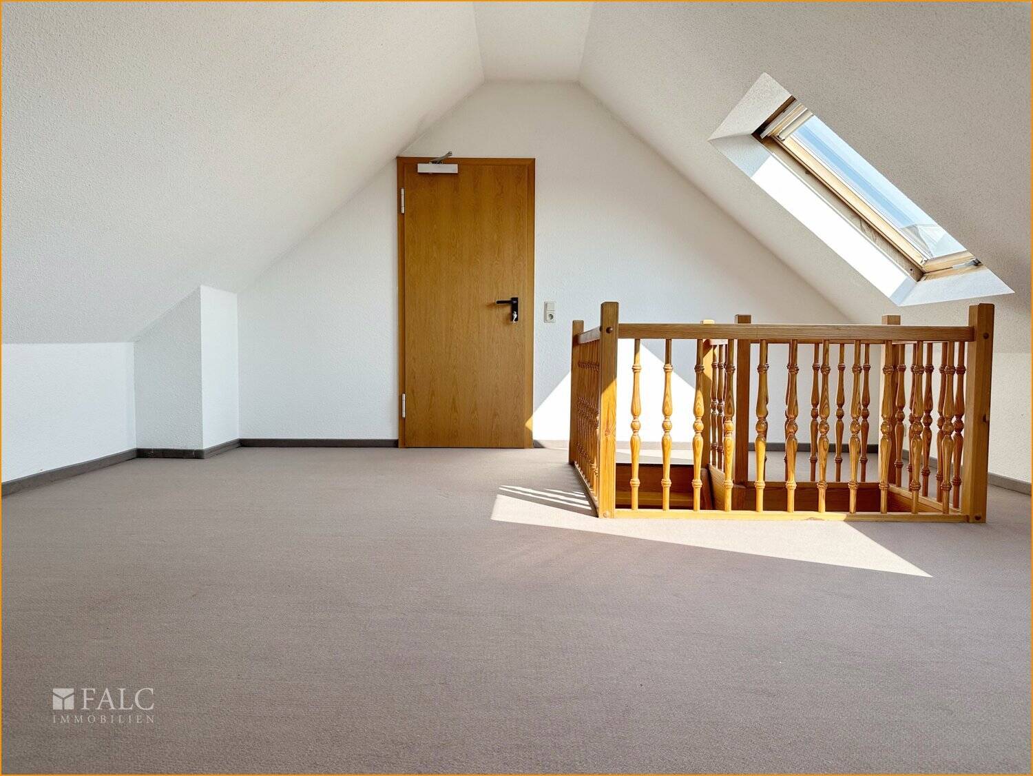 Maisonette-Wohnung in Top-Lage – Dorotheenstraße 15, 9113 Chemnitz / Schloßchemnitz – Vorschaubild 3