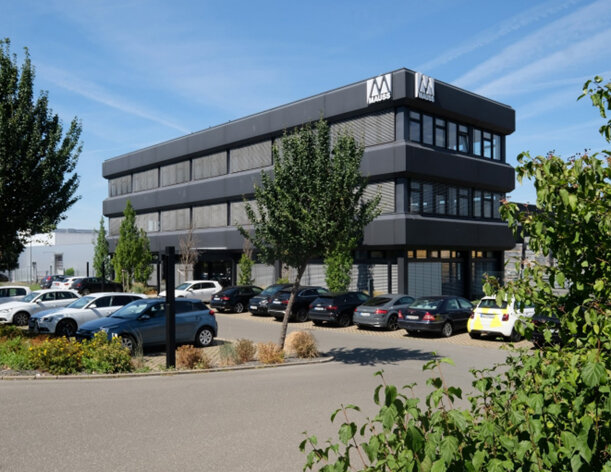 Bürofläche zur Miete provisionsfrei 11,50 € 370 m²<br/>Bürofläche von 370 m² bis 1.110 m²<br/>Teilbarkeit Pestalozziring 12 Eltersdorf Erlangen 91058