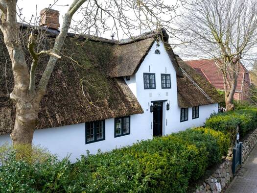 Doppelhaushälfte zum Kauf 998.000 € 3 Zimmer 106 m² 1.176 m² Grundstück Tinnum Sylt 25980