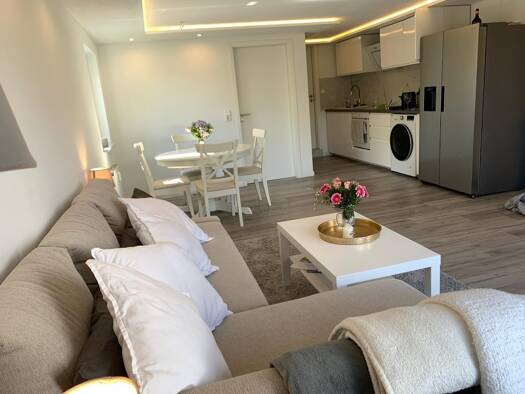 Wohnung zum Kauf 254.000 € 2 Zimmer 51 m² 1. Geschoss Königsbau Konstanz 78464